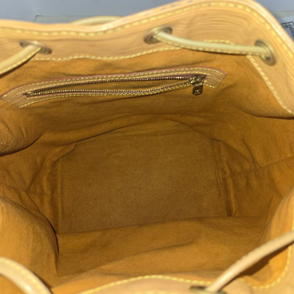 Women's Louis Vuitton Sable Tan Epi Leather Noe Shoulder Bag w/ COA & Dustbag - Picture 10 of 16